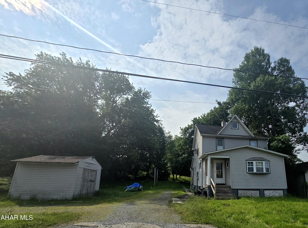 184 Sandy Run Rd, Altoona, PA 16601 - view of property exterior featuring entry steps
