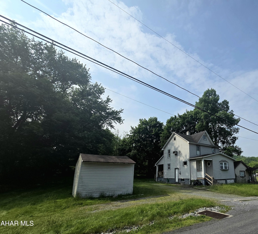 184 Sandy Run Rd, Altoona, PA 16601 - view of side of home
