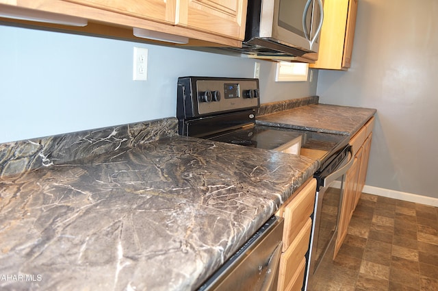 kitchen featuring stainless steel appliances