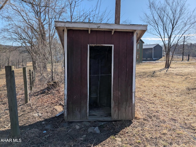 view of outdoor structure