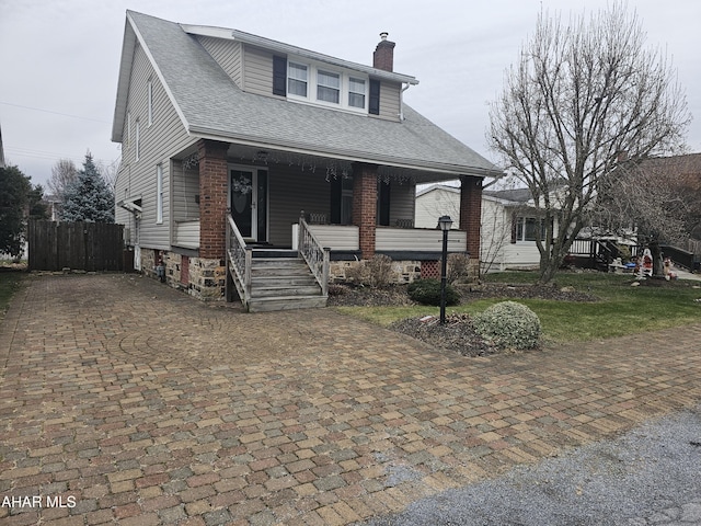 view of front of home with covered porch