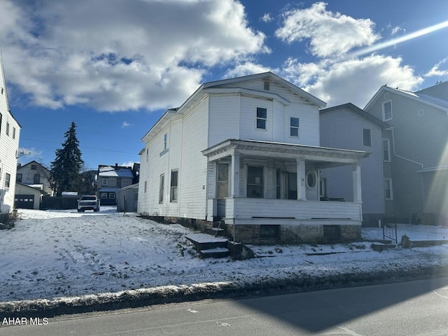 view of front facade featuring covered porch