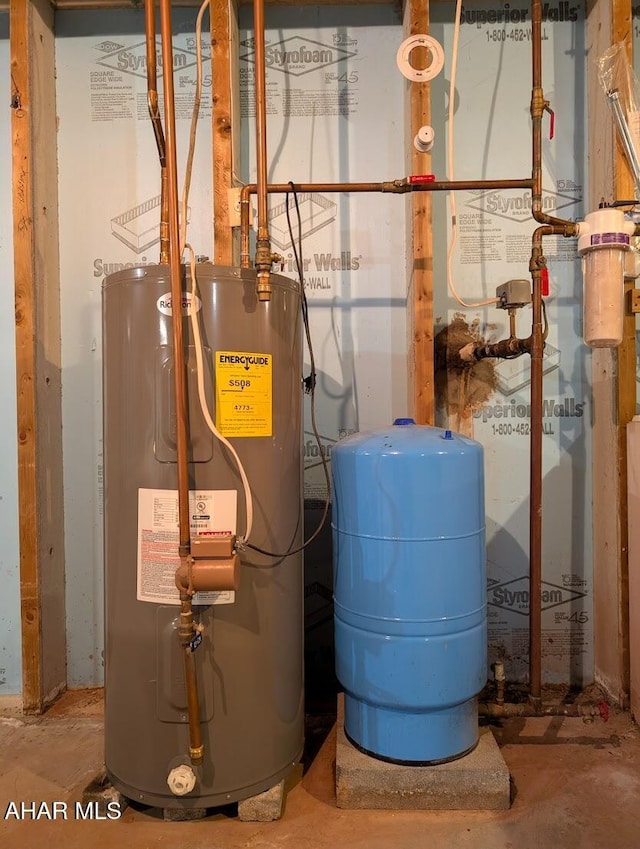 263 Helixville Rd, Schellsburg, PA 15559 - utilities featuring gas water heater