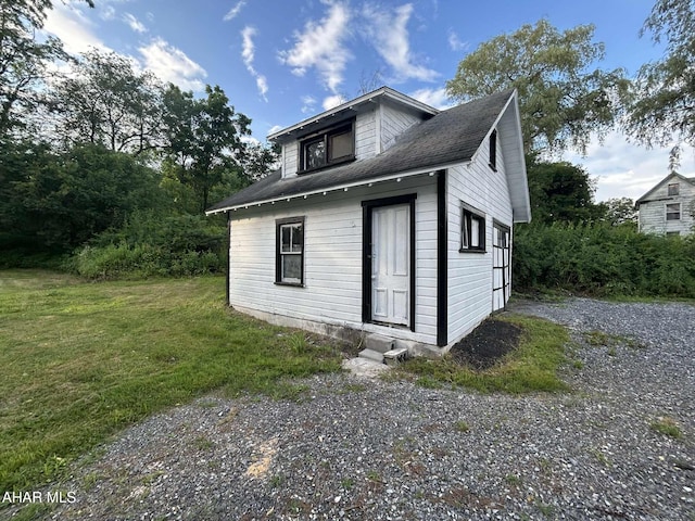 325 Mcfarland Rd, Tyrone, PA 16686 - view of outbuilding with entry steps