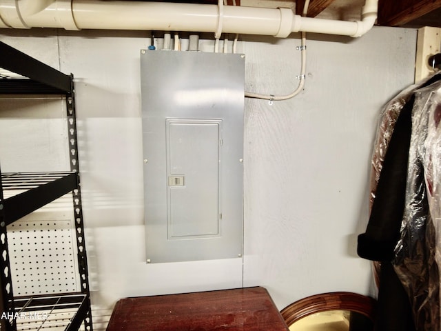 9510 Lincoln Hwy, Bedford, PA 15522 - utilities featuring electric panel