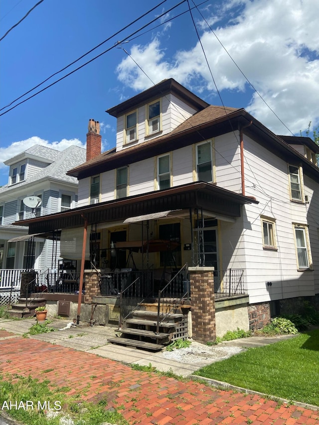 view of front of house with covered porch