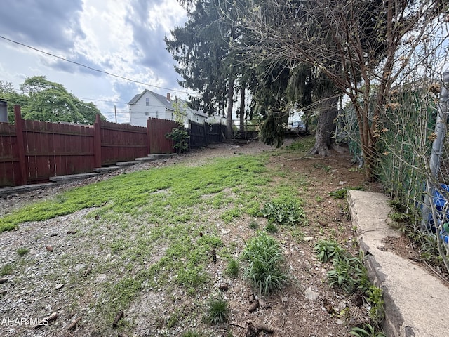 view of yard featuring fence