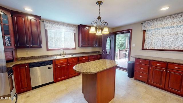 602 5th Ave, Altoona, PA 16602 - kitchen featuring stainless steel appliances, a sink, dark brown cabinets, a center island, and recessed lighting