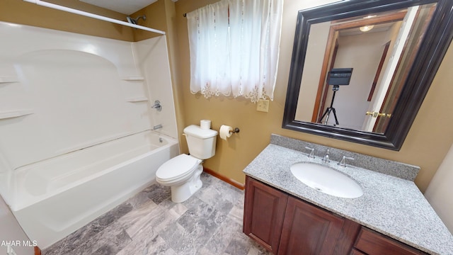 602 5th Ave, Altoona, PA 16602 - full bathroom featuring vanity, toilet, baseboards, and  shower combination