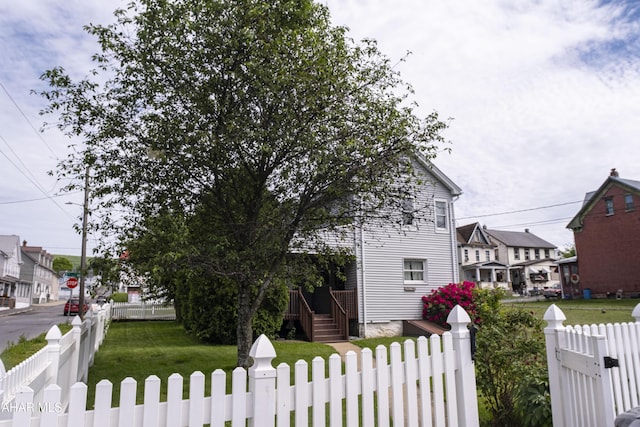 602 5th Ave, Altoona, PA 16602 - view of front of house with a residential view
