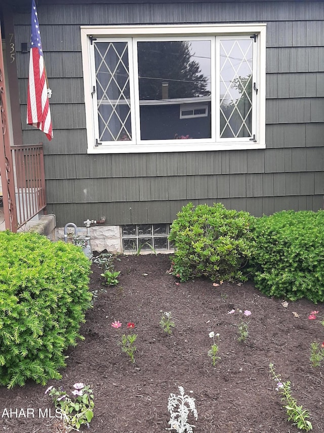 735 N Julian St, Ebensburg, PA 15931 - exterior view