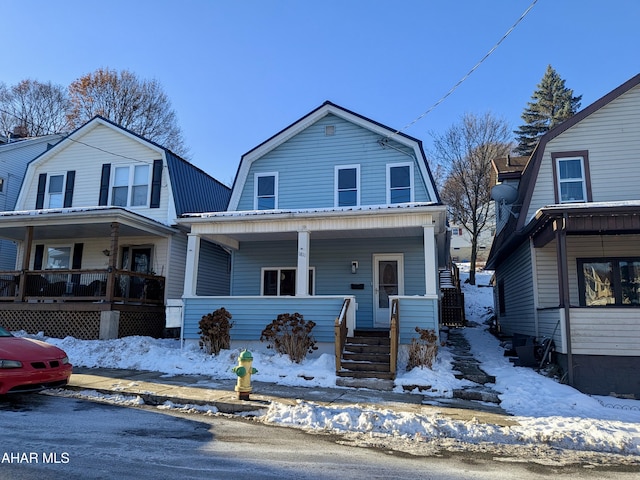 view of front of home featuring a porch