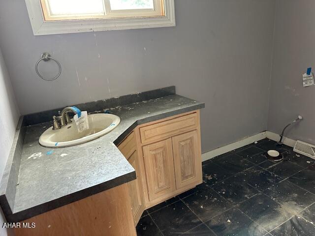 305 N 6th Ave, Altoona, PA 16601 - photo 8