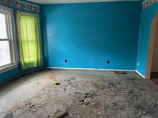 305 N 6th Ave, Altoona, PA 16601 - photo 3