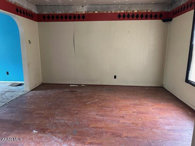 305 N 6th Ave, Altoona, PA 16601 - photo 5