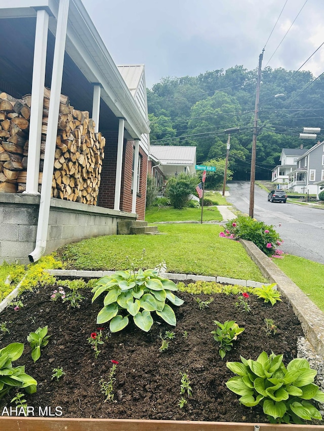 14 W 2nd St, Everett, PA 15537 - view of yard