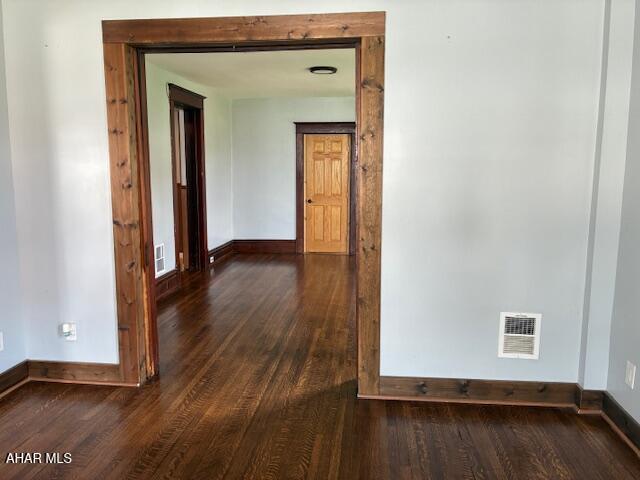215 N 10th Ave, Altoona, PA 16601 - hallway with wood finished floors