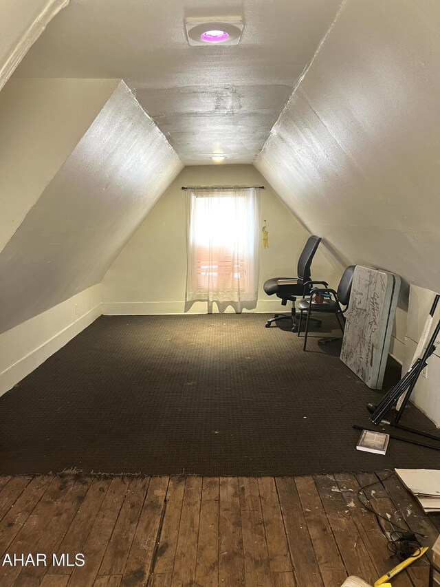 1516 3rd Ave, Altoona, PA 16602 - additional living space featuring vaulted ceiling and hardwood / wood-style floors