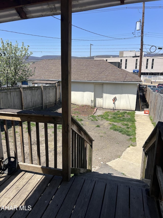 1516 3rd Ave, Altoona, PA 16602 - wooden terrace with a fenced backyard