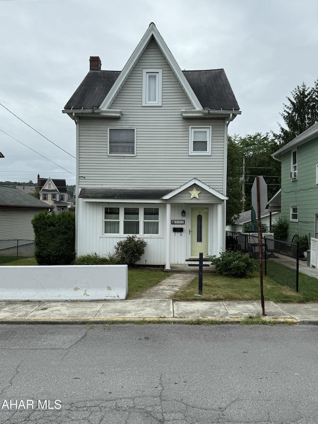 505 Oak St, Tyrone, PA 16686 - photo 1