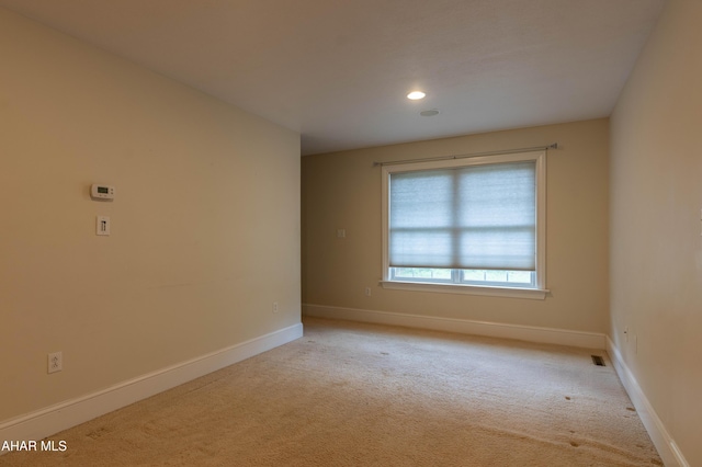 738 Chapel Dr, Altoona, PA 16602 - spare room with light carpet, baseboards, and recessed lighting