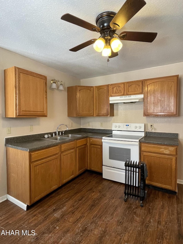 kitchen with ceiling fan, sink, white electric range oven, dark hardwood / wood-style floors, and a textured ceiling