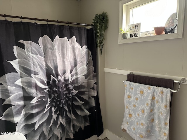 321 Main St, Gallitzin, PA 16641 - full bathroom featuring curtained shower