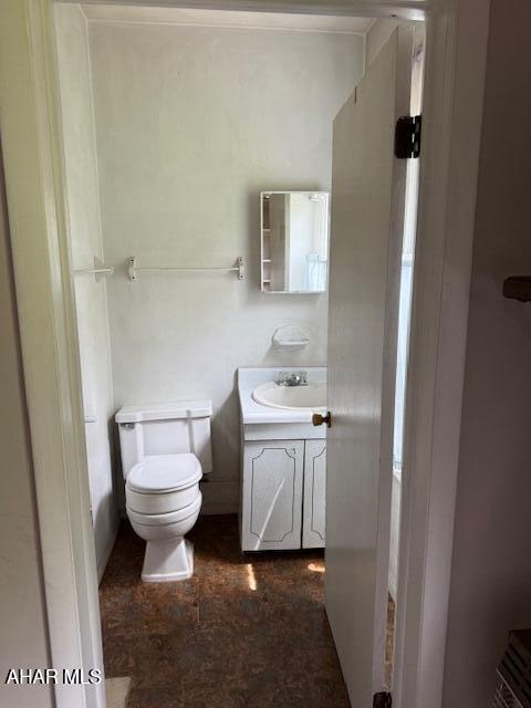 3091 Colonial Dr, Duncansville, PA 16635 - half bathroom featuring vanity and toilet
