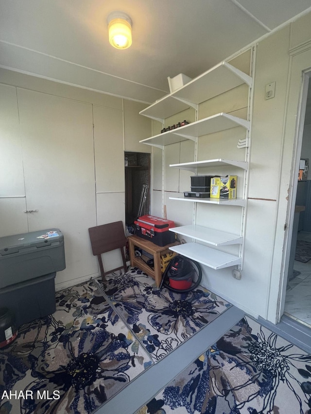 523 W 16th St, Tyrone, PA 16686 - interior space