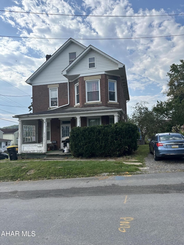 view of front of home featuring a porch