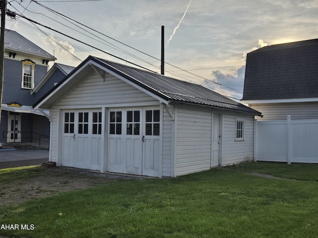 exterior space featuring a yard