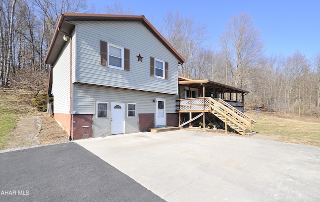 split level home with stairway