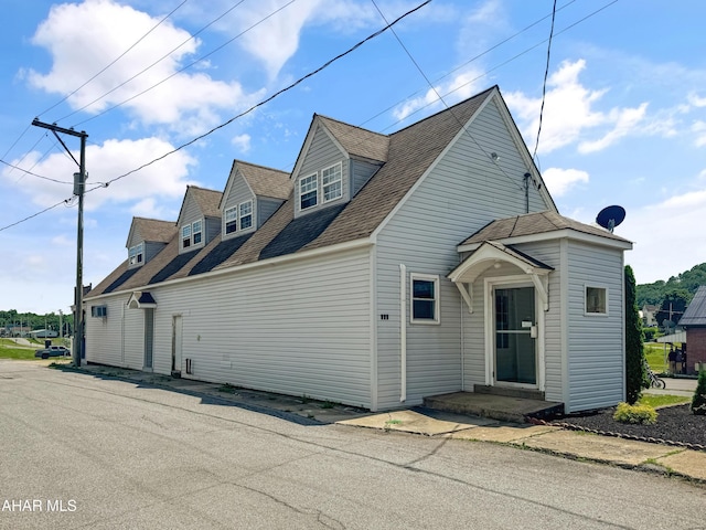 997 1st St, Nanty-Glo, PA 15943 - photo 1