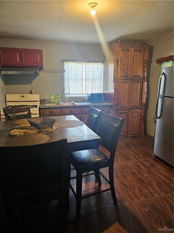 21204 N Skinner Rd, Edinburg, TX 78542 - photo 10