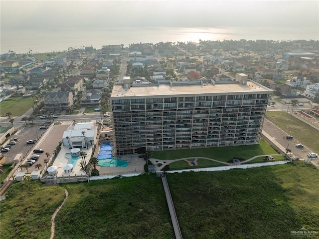 drone / aerial view of a pool