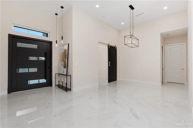 entryway featuring a barn door