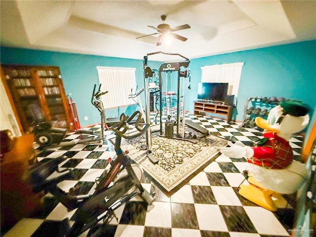 1712 N 1st St, Mcallen, TX 78501 - exercise area with a tray ceiling and a ceiling fan