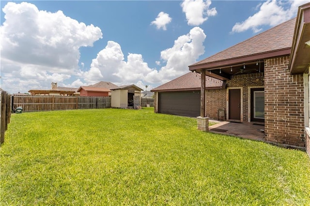 view of yard with a patio area