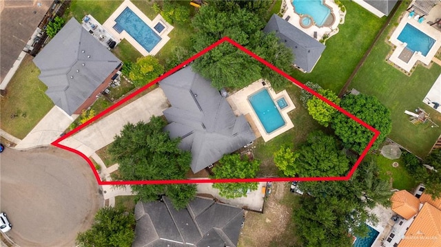1411 Dons Dr, Mission, TX 78572 - aerial overview of property's location featuring a pool and property parcel outlined