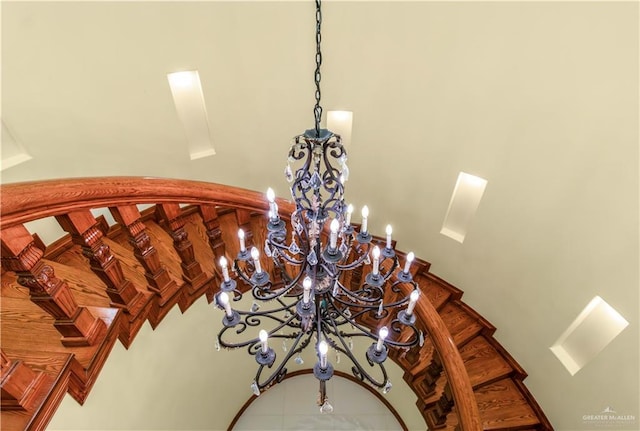 details featuring an inviting chandelier