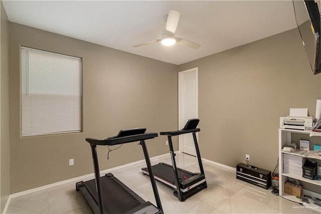 exercise room featuring ceiling fan