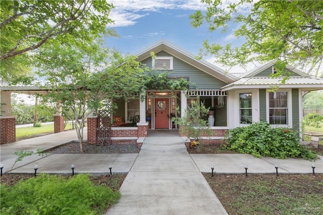 701 S Parker Rd S, La Feria, TX 78559 - bungalow-style house with a porch