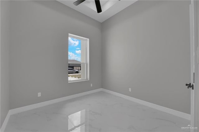 empty room with ceiling fan