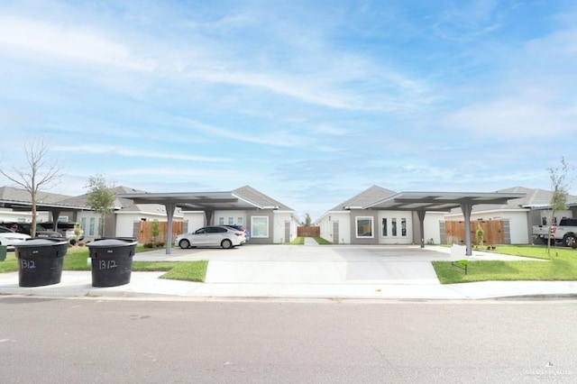 view of front facade featuring a carport