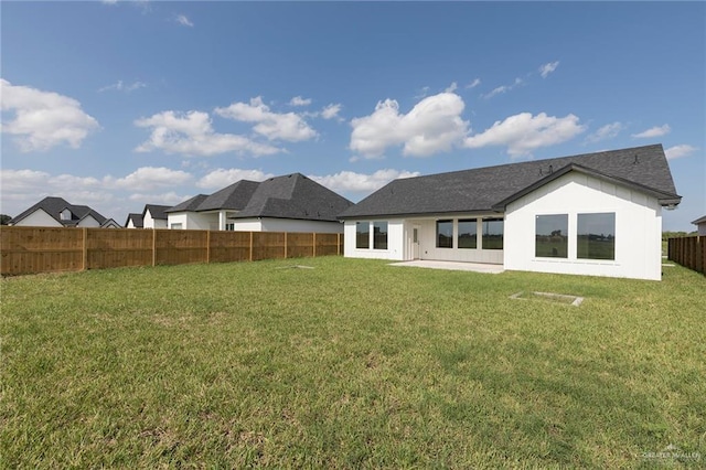 1027 Broken Arrow Dr, Alamo, TX 78516 - view of back of property