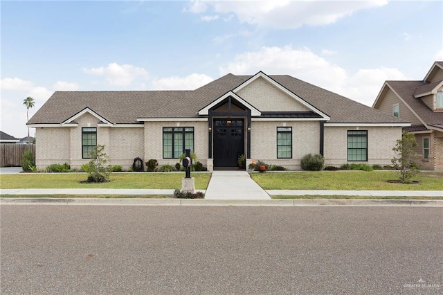 view of front of property with a front yard