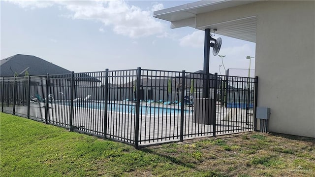 2701 E Versace Dr, Edinburg, TX 78542 - community pool featuring fence