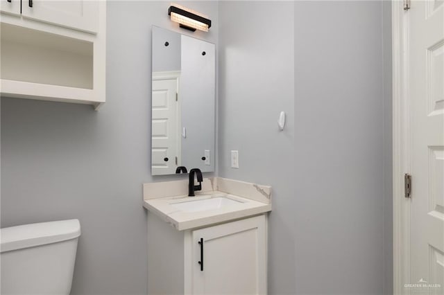 5904 N Dodger St, Pharr, TX 78577 - half bath with toilet and vanity