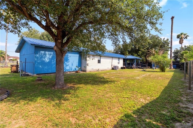 3204 Barbara Ln, Edinburg, TX 78542 - view of yard featuring cooling unit
