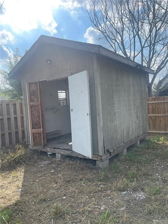 view of outbuilding